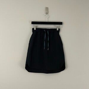 Lululemon On The Fly Pull On Unlined Skirt in Black Size 4